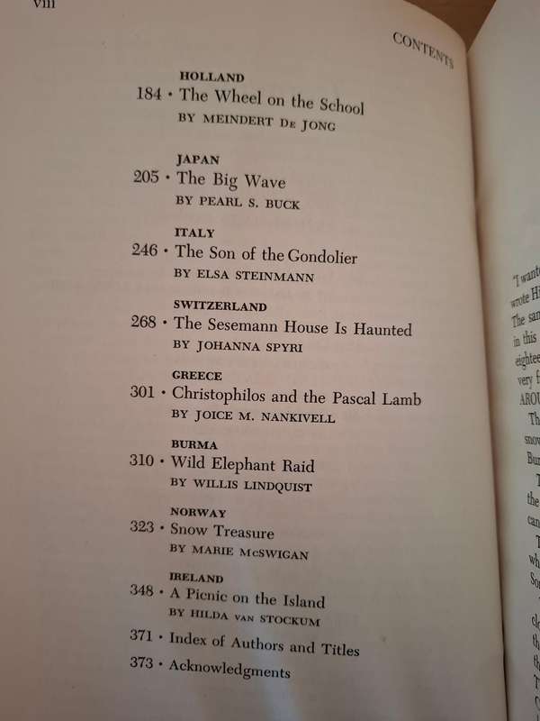 Collier`s Junior Classics - Just Around the Corner (Hardcover)