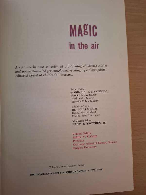 Collier`s Junior Classics - Magic in The Air  (Hardcover)