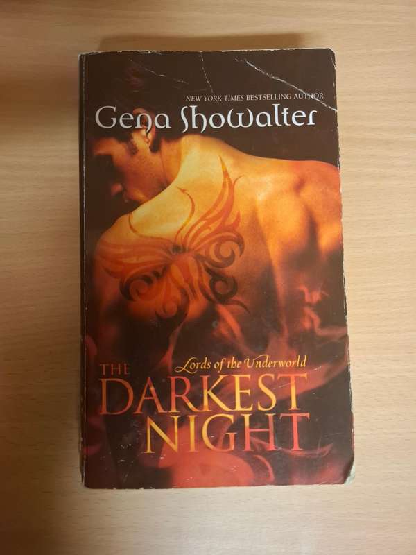 The Darkest Night : Gena Showalter (Paperback)