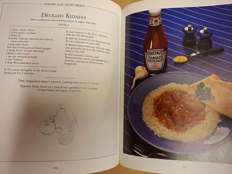The Complete Heinz Cookbook - Over 140 delicious recipes (Hardcover)