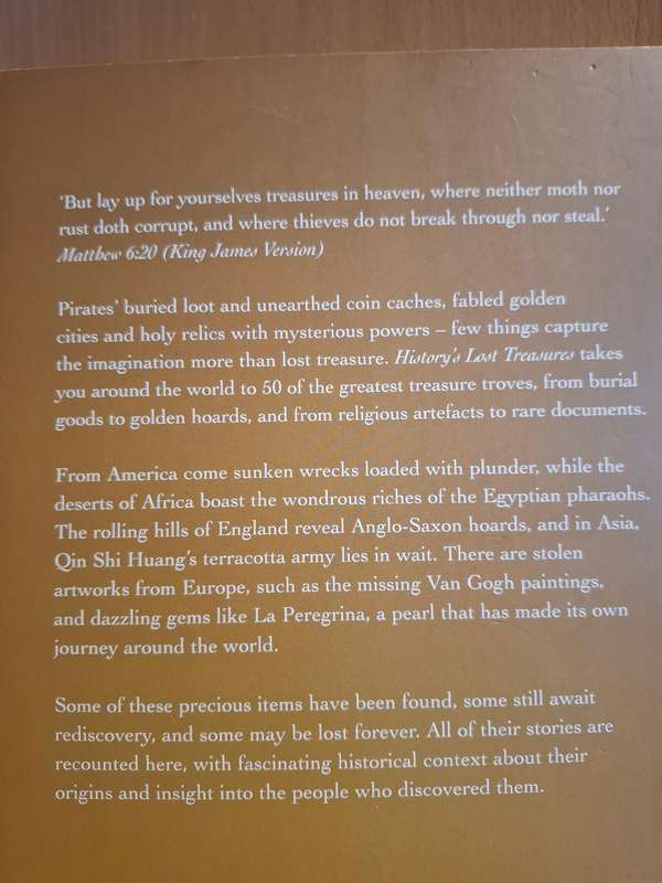 History`s Lost Treasures and the secrets behind them : Eric Chaline  (Paperback)