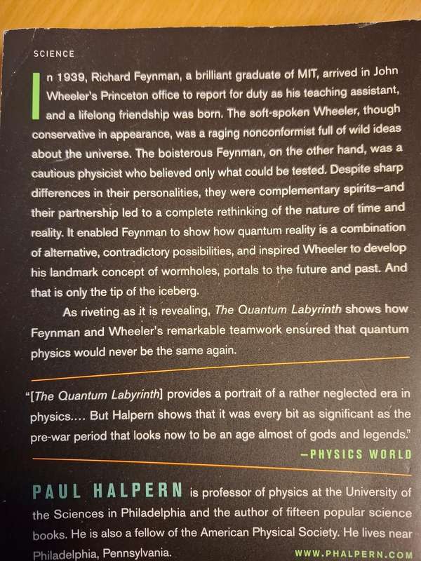 The Quantum Labyrinth : Paul Halpern  (Paperback)