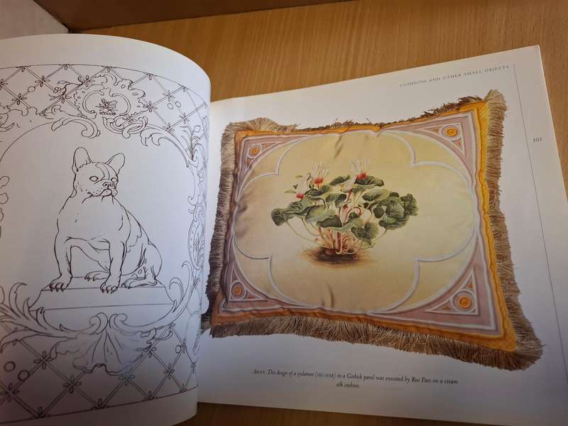Decorative Designs by Graham Rust  (Paperback)