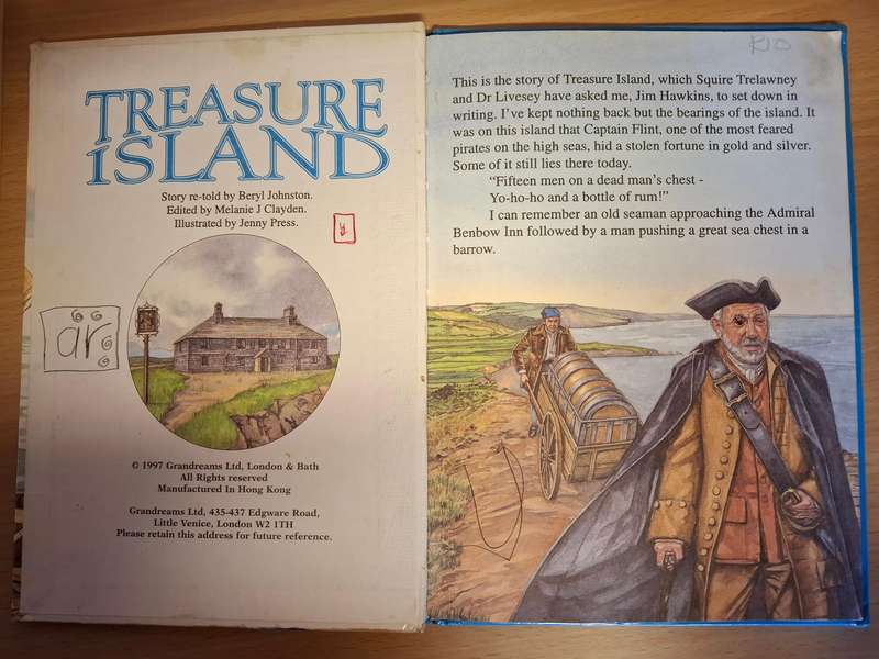 A Classic Storybook - Treasure Island  (Hardcover)