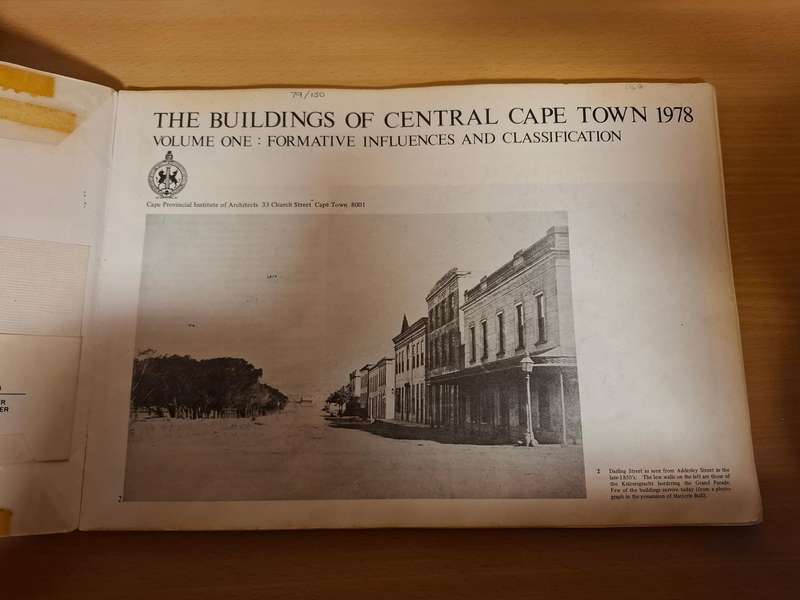 The Buildings of Central Cape Town - Volume One (Paperback)