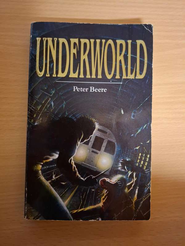 Underworld : Peter Beere  (Paperback)