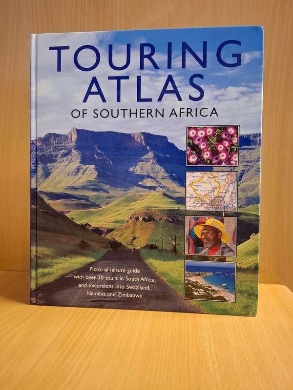 Touring Atlas of Southern Africa  (Hardcover)
