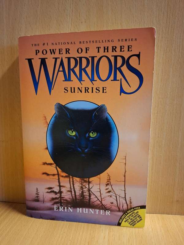 Warriors - Power of Three - Sunrise : Erin Hunter  (Paperback)