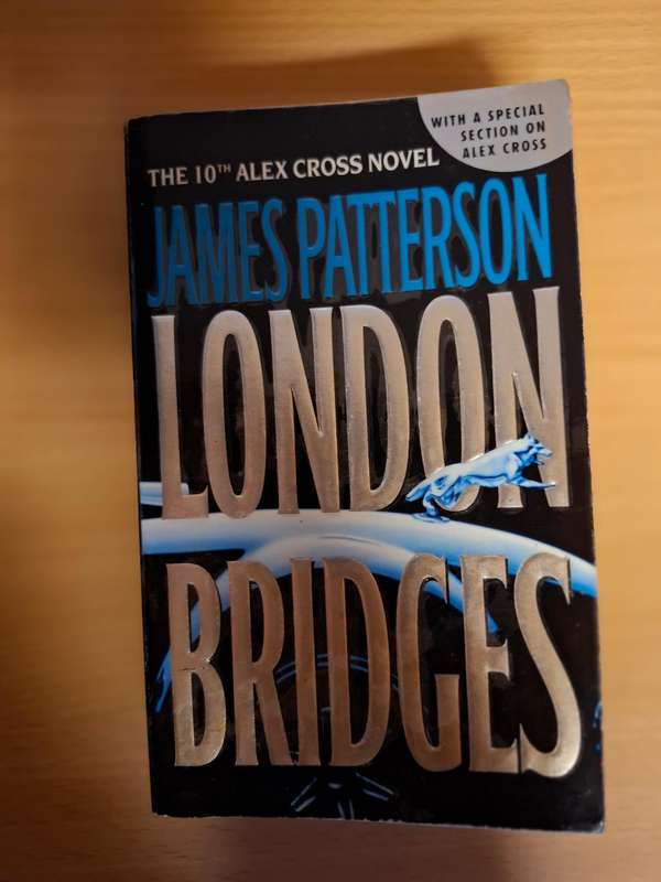 London Bridges : James Patterson  (Paperback)