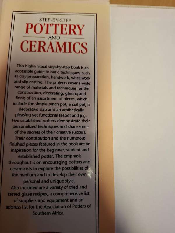 Step-by-Step Pottery and Ceramics - A South African Guide : Lorette Espi  (Hardcover)