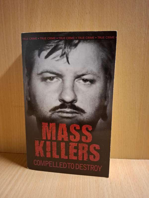 Mass Killers : Bill Wallace  (Paperback)