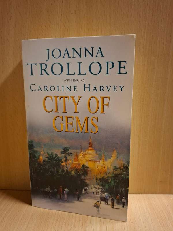 City of Gems : Joanna Trollope  (Paperback)