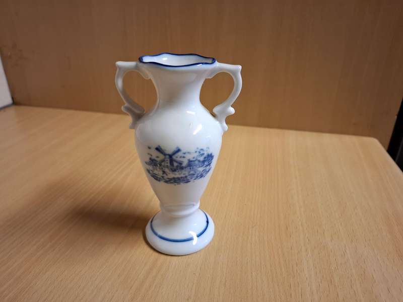 Blue & White Vase - height 12cm width 7cm