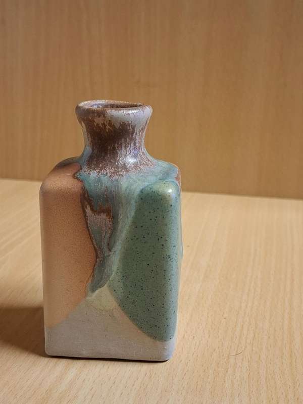 Small Ceramic Vase - height 10cm width 5cm