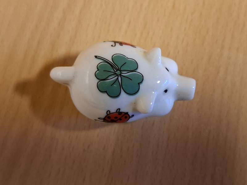 Miniature Pig Figurine (5cm x 3cm)