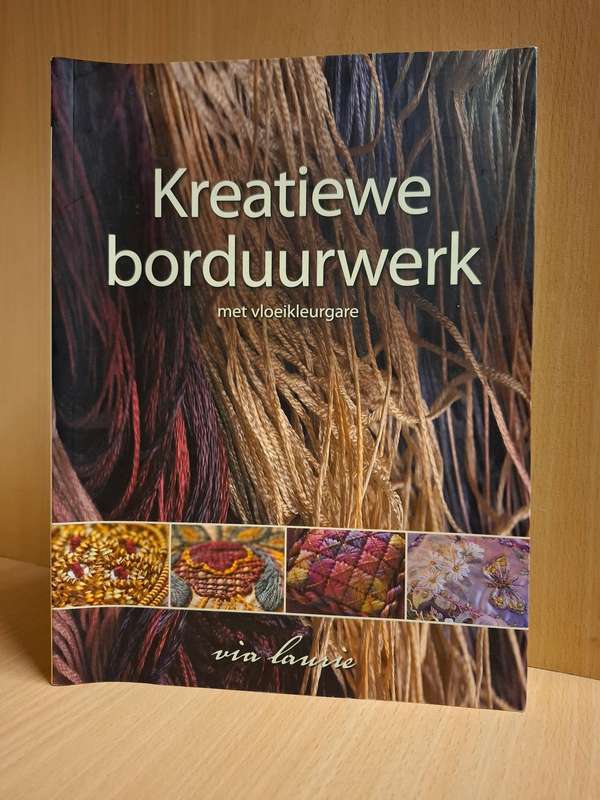 Kreatiewe borduurwerk met vloeikleurgare : Via Laurie
