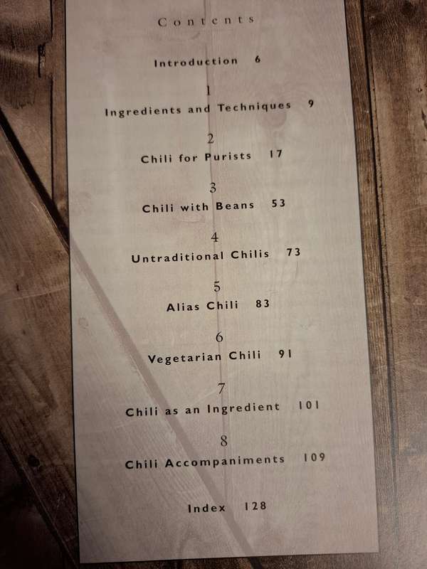 The Real Chili - America`s 100 All-time favorite recipes : Marjie Lambert  (Hardcover)