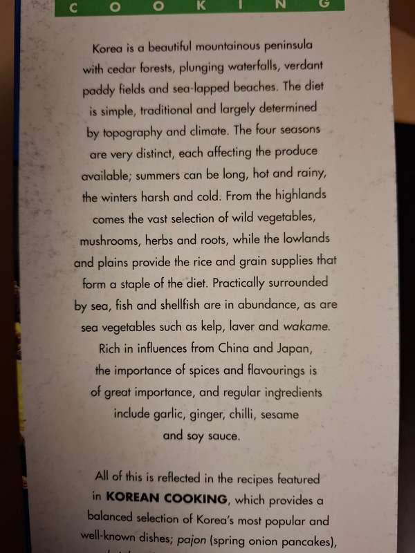 Korean Cooking - Hilaire Walden  (Paperback)