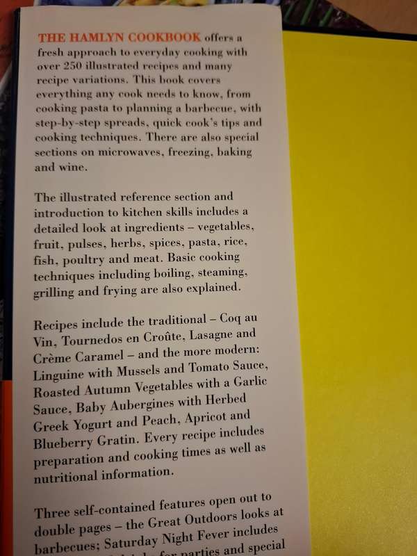 The Hamlyn Cookbook  (Hardcover)