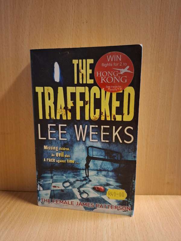 The Trafficked : Lee Weeks  (Paperback)