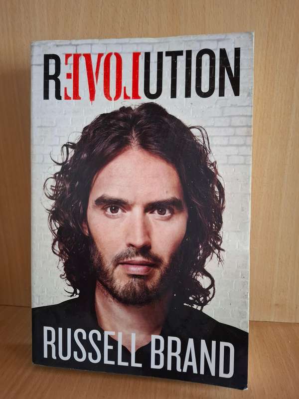 Revolution : Russell Brand  (Paperback)