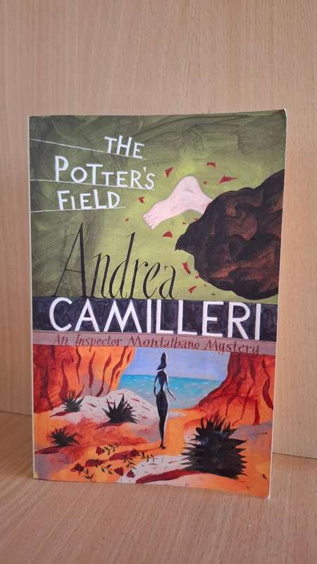 The Potter`s Field : Andrea Camilleri  (Paperback)