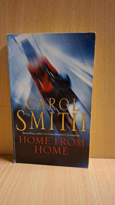 Home From Home : Carol Smith (Paperback)