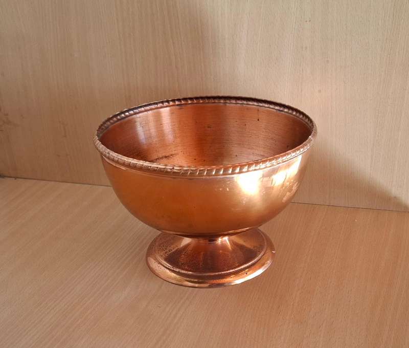 Round Copper Bowl - width 21cm height 14cm