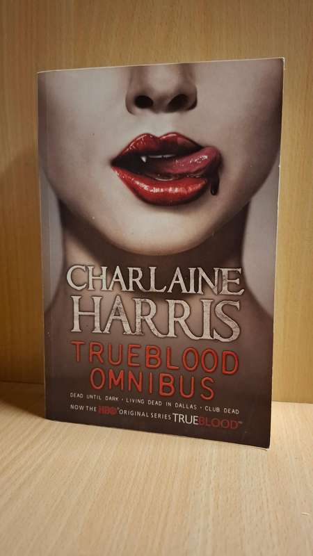 True Blood Omnibus : Charlaine Harris (Paperback)