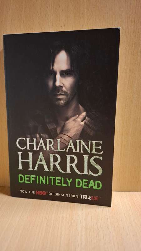 Definitely Dead : Charlaine Harris (Paperback)