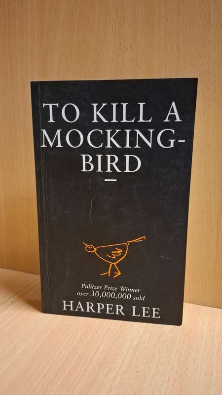 To Kill a Mockingbird: Harper Lee  (Paperback)