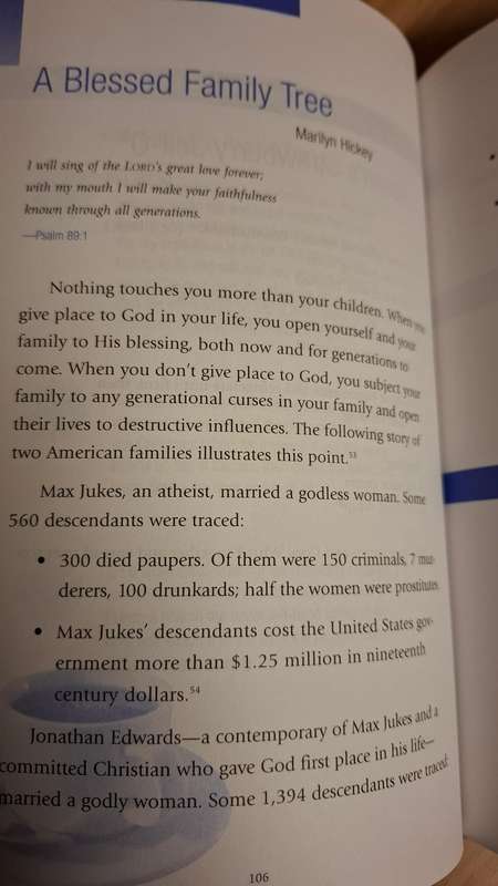 Devotions for Moms - Make Your Day Count : Lindsay Roberts and Friends  (Hardcover)