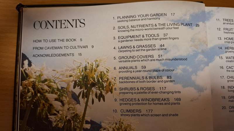 The A-Z of Gardening in South Africa (Hardcover)