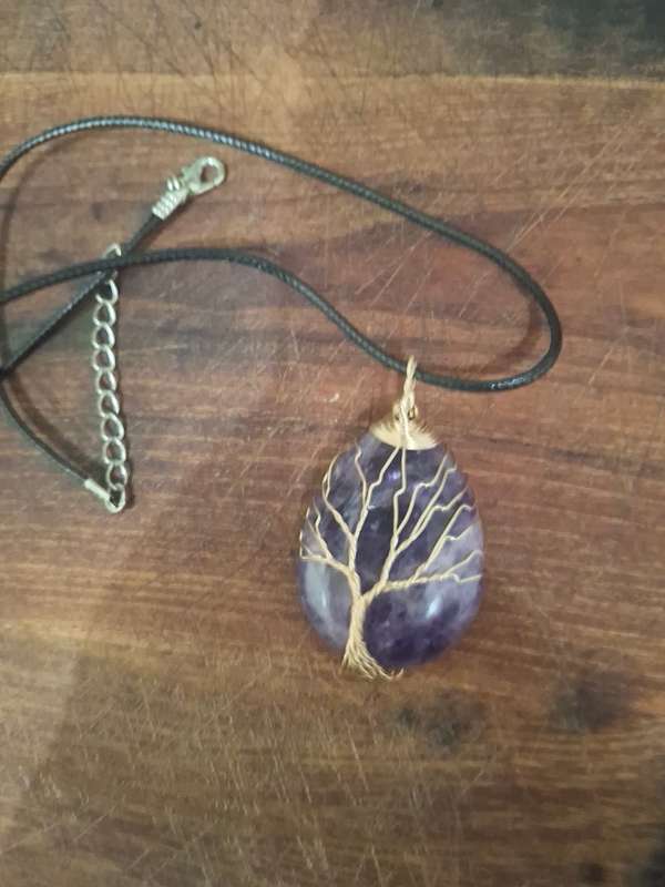 Deep amyesthest crystal on cord