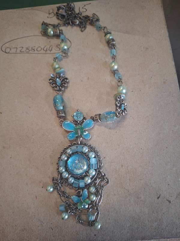 Pretty purple necklace
