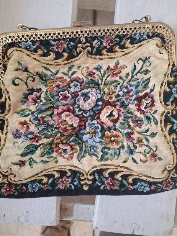 Vintage taperstry bag
