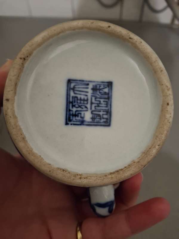 Two small chinese tea pots