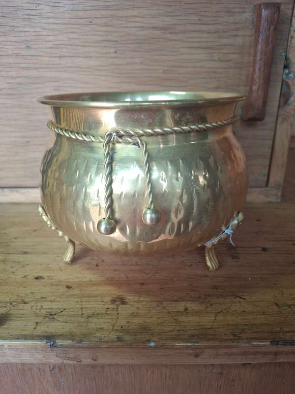 Brass pot plant holder