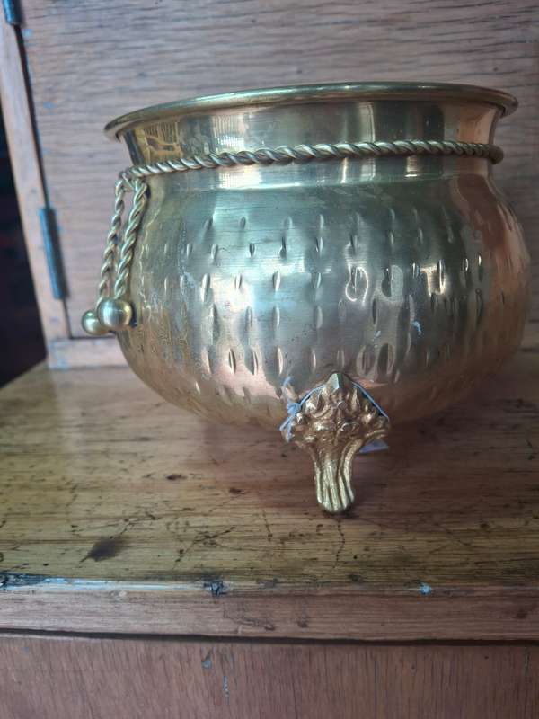 Brass pot plant holder