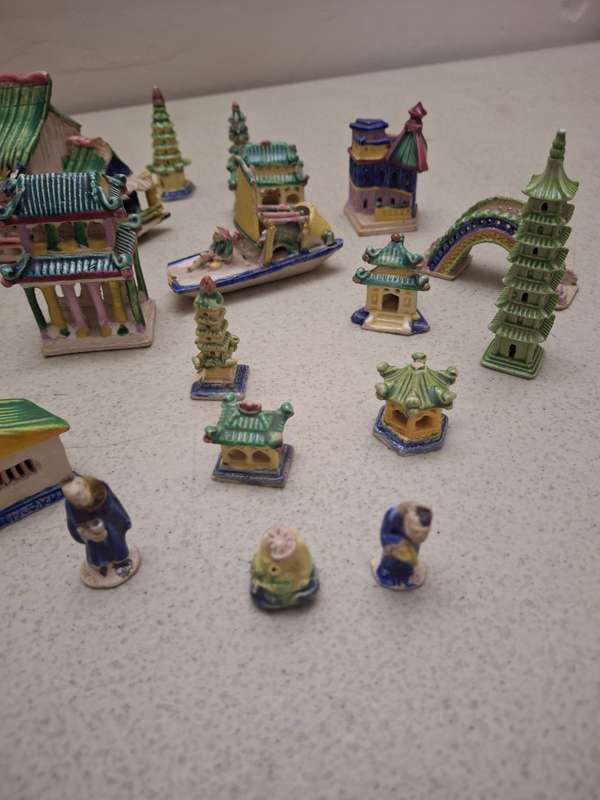 A nice lot of oriental miniature homes