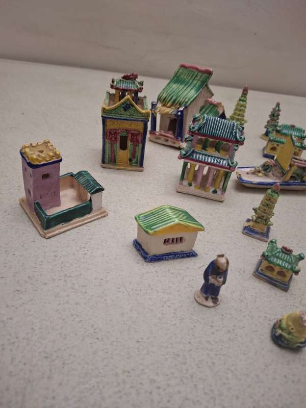 A nice lot of oriental miniature homes