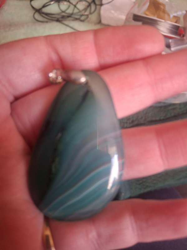 Green stone agate pendant