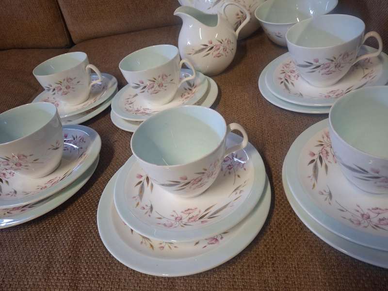 Compelete vintage eversham.old foley tea set
