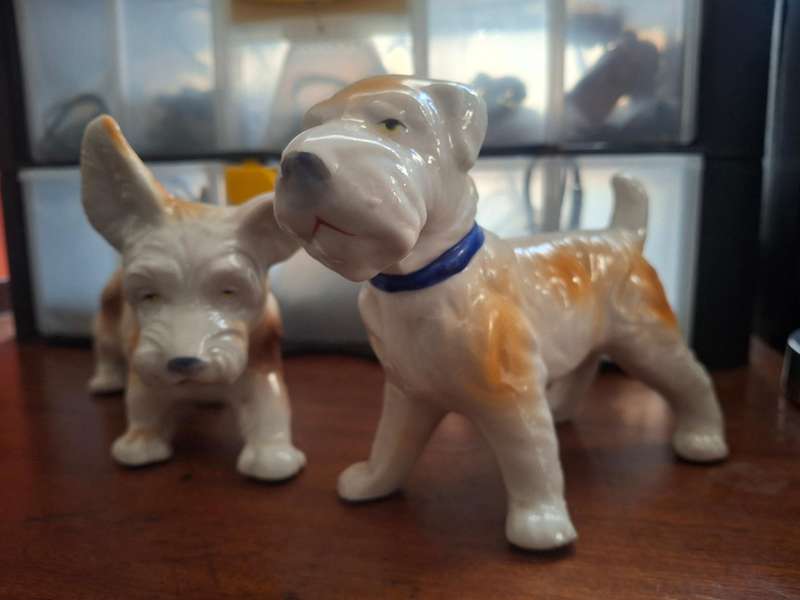 Twp cute procelian dog models