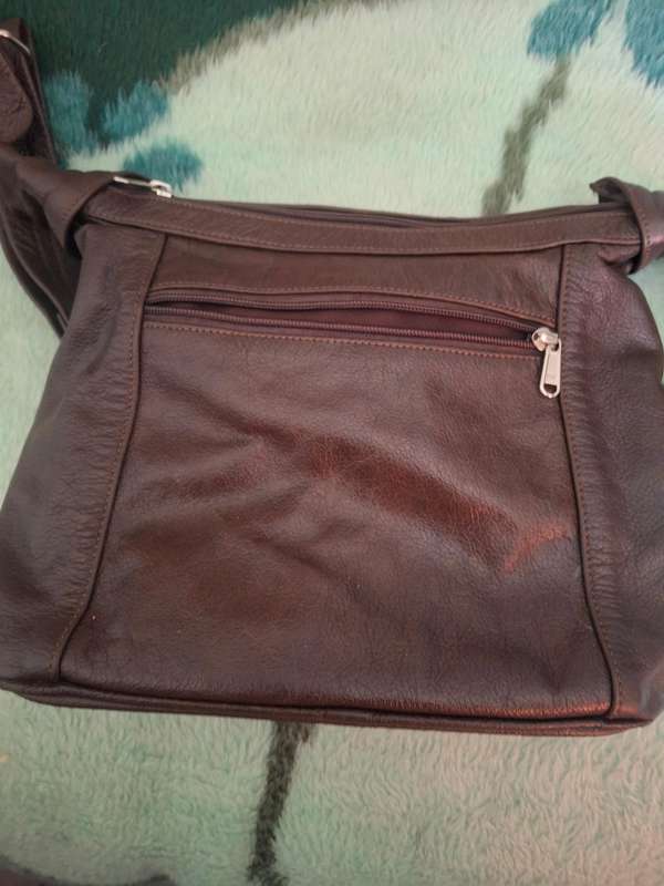 Ladies leather handbag