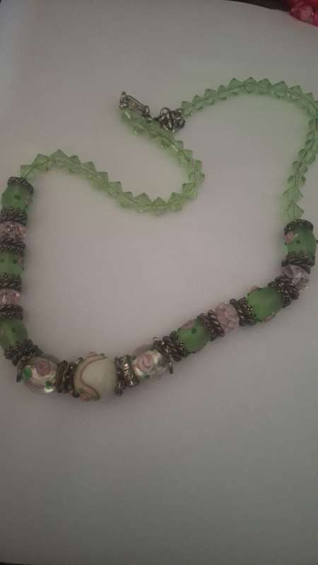 Pretty green beaded costume necklace