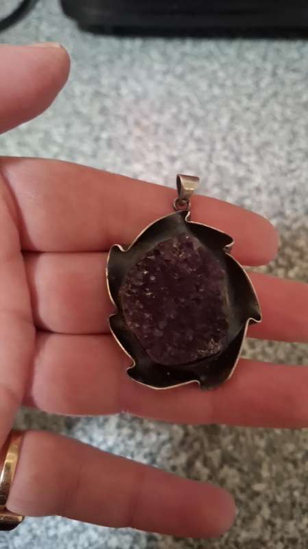 Sliver amythest pendant