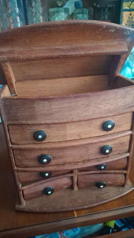 Wooden vintage jewellery box