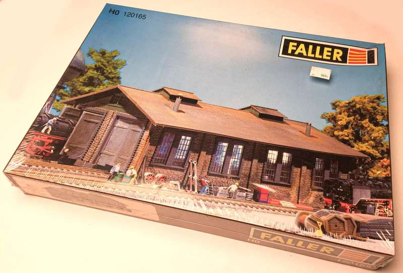 Faller Two Stall Engine Shed (HO)