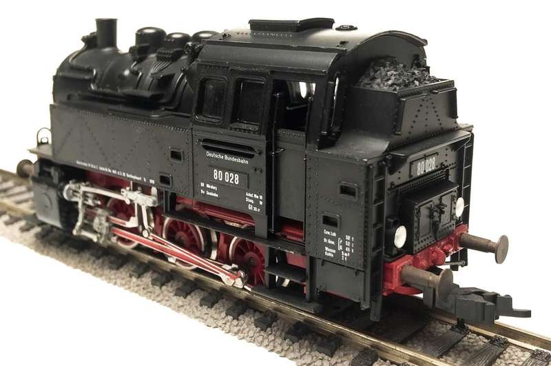 Roco DB BR80 Steam Loco (HO)